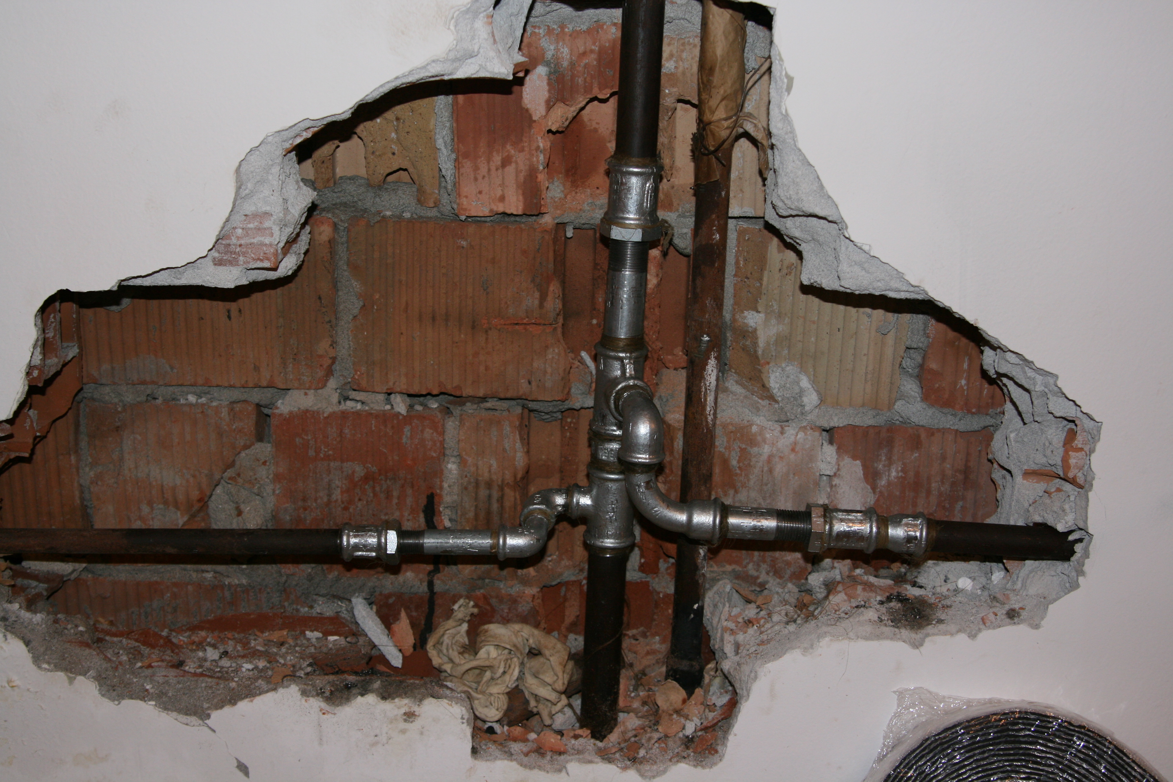 Common Plumbing Challenges In Old Buildings